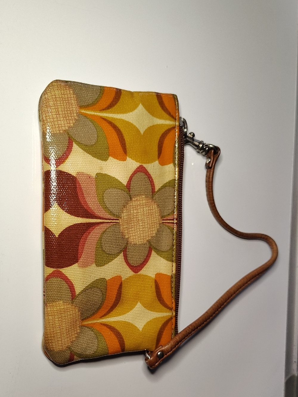 Fossil Tan Leather Strap Multicolor Floral Patent Wristlet - Picture 2 of 6